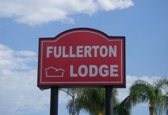 Fullerton Lodge allows 18 year olds to book a room