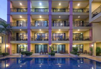 Anchanlina Hotel - SHA Plus allows 18 year olds to book a room