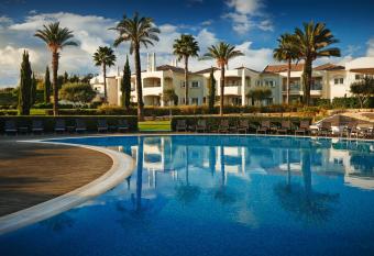 Vale d Oliveiras Quinta Resort & Spa allows 18 year olds to book a room