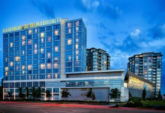 The Westin Wall Centre, Vancouver Airport allows 18 year olds to book a room
