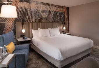 Hilton Lexington/Downtown allows 18 year olds to book a room