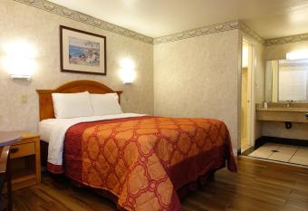 Tropic Lodge allows 18 year olds to book a room