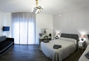 B&B Corso Diaz has Balcony rooms