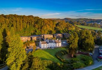 The Cornwall Hotel Spa & Lodges has Balcony rooms
