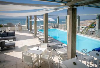 Hotel Marco Polo has Balcony rooms