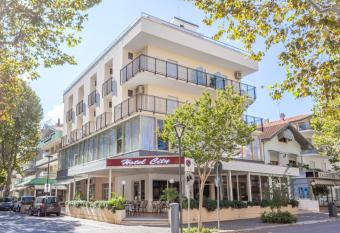 Hotel City has Balcony rooms