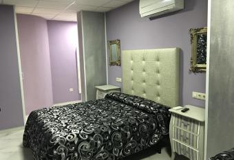 Just Style El Ma  ico allows 18 year olds to book a room