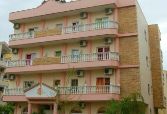 Nuovo Sun Golem has Smoking/Balcony rooms