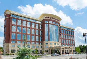 Drury Plaza Hotel Indianapolis Carmel allows 18 year olds to book a room