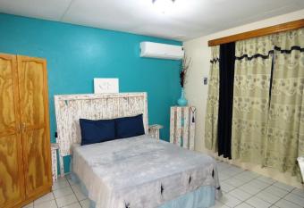 Apartment Rustic Cura  ao allows 18 year olds to book a room