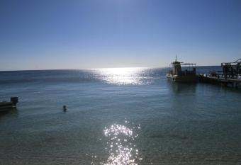 Coconut Tree West End has Balcony rooms