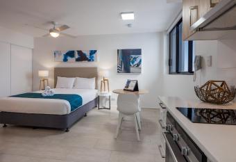 Annexe Apartments has Balcony rooms