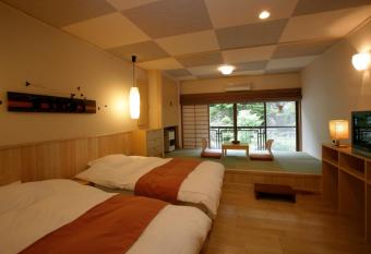 Hishino Onsen Tokiwakan has Balcony rooms