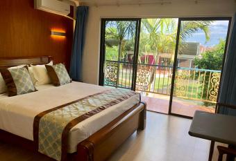 Oxley Motor Inn has Balcony rooms