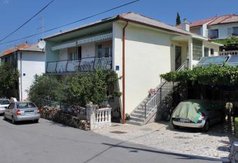 Apartments with a parking space Senj - 5572 has Balcony rooms