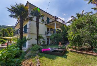 Apartments by the sea Lovran, Opatija - 7837 has Balcony rooms