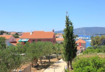 Apartments by the sea Ilovik, Losinj - 8069 has Smoking/Balcony rooms