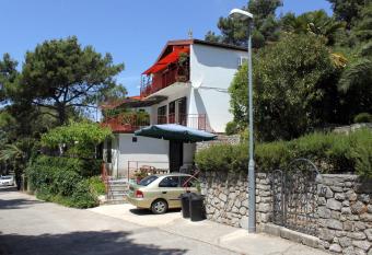 Apartments by the sea Mali Losinj (Losinj) - 2493 has Balcony rooms