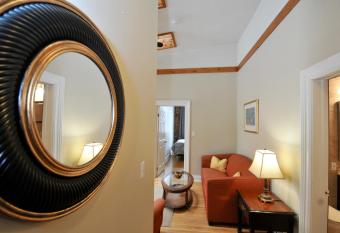 St George Suites by Hoco Hotels Collection allows 18 year olds to book a room