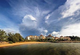 The Empire Brunei has Balcony rooms