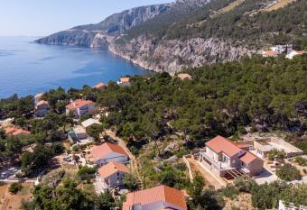 Apartments with a parking space Sveta Nedilja, Hvar - 4049 has Balcony rooms