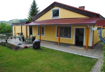 Haus Renarth - Michaela Pro has Balcony rooms