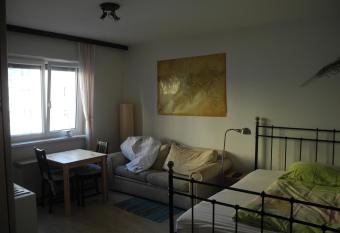 Grazer Spatz allows 18 year olds to book a room