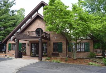 Spring House Inn has Balcony rooms