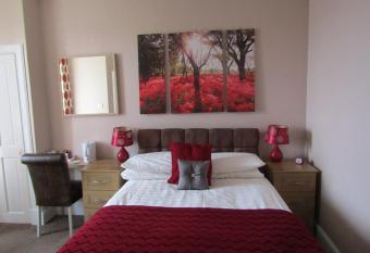 Adelphi Villa allows 18 year olds to book a room