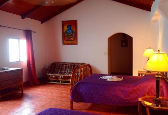 Island Guesthouse & Caf   has Balcony rooms