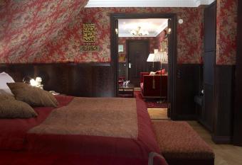 H  ringe Slott has Balcony rooms