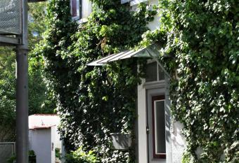 Kleiner Herrenhof has Balcony rooms