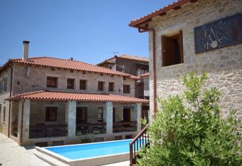 Elafos Spa Hotel allows 18 year olds to book a room