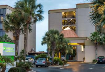 Wyndham Garden Fort Walton Beach Destin has Balcony rooms