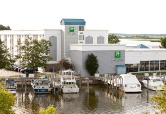 Holiday Inn Grand Haven-Spring Lake has Balcony rooms