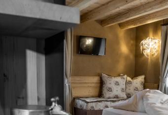 Hotel Orso Grigio has Balcony rooms