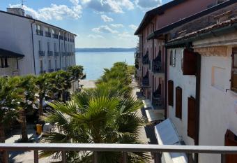 Appartamenti Mavino has Balcony rooms