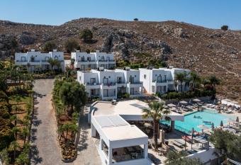 Lambis Studios & Apartments has Balcony rooms