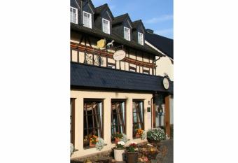 Hotel-Restaurant Zur Post has Balcony rooms