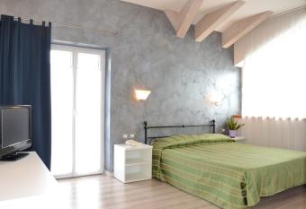 Al Brenta allows 18 year olds to book a room