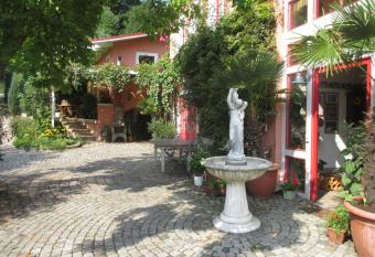 Stadtoase has Balcony rooms