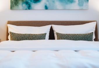 Hotel Engbert allows 18 year olds to book a room