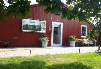 Bed & Breakfast El Manso has Balcony rooms