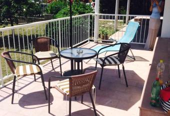 Apartment Oko Boke has Smoking/Balcony rooms