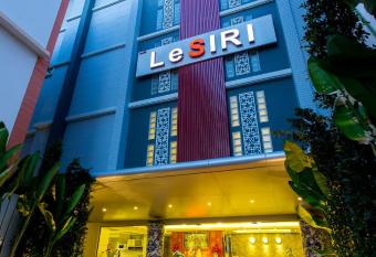 Rung Aroon Hotel By Le Siri allows 18 year olds to book a room