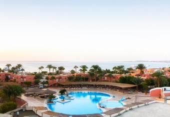 Paradise Abu Soma Resort allows 18 year olds to book a room