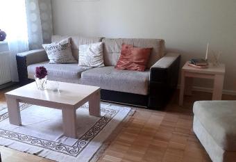 Dviej   kambari   butas has Balcony rooms