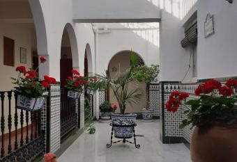 Hostal San Juan allows 18 year olds to book a room