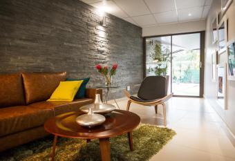 Palm Lodge Guest House has Balcony rooms