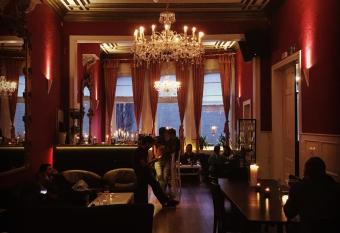 Hostel Lybeer Bruges allows 18 year olds to book a room